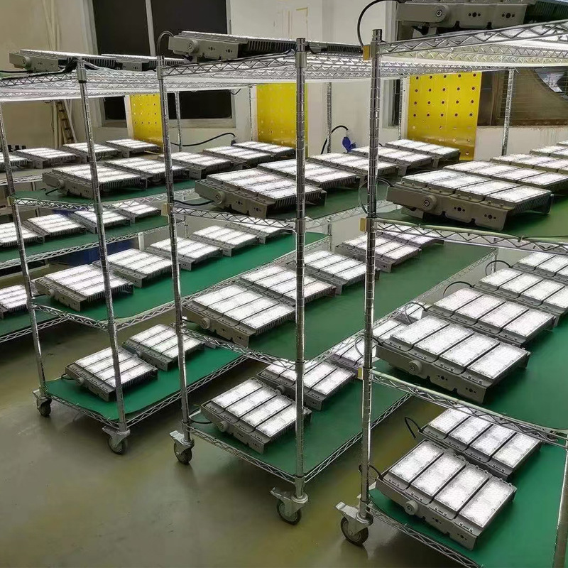 Tunnel light manufacturer offers direct supply of 100W, 150W, 200W high-pole LED lamps, 250W, 300W tunnel X20 in stock Item Picture