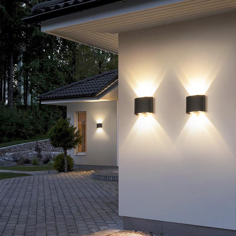 Modern, simple and bright staircase TV background wall lights, corridor bar hotel bull 's-eye outdoor wall lights that glow up and down Application Scenario