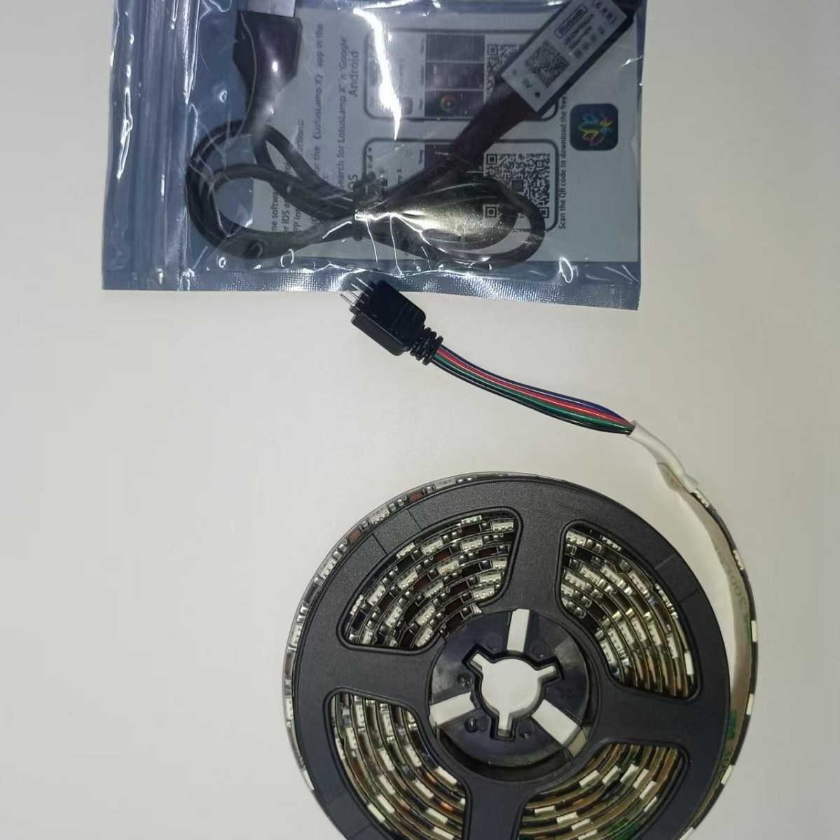 WS2812B full-color LED light strip 5050RGB surface mount with built-in IC lamp beads, intelligent programmable 5V color-changing 60 lights Application Scenario