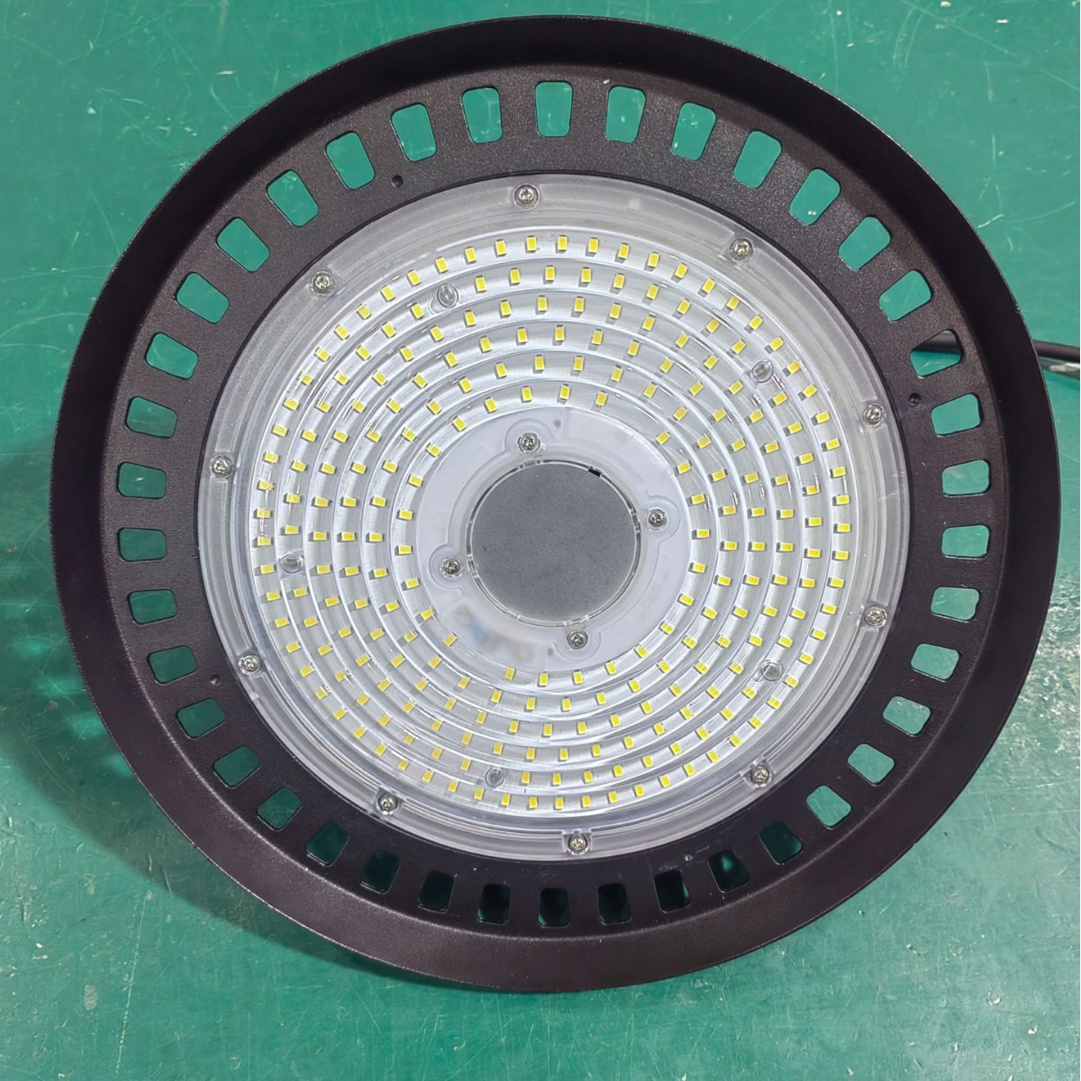 Factory wholesale UFO lights, led industrial and mining lights, high-brightness durable garage lights, warehouse lighting lights, ceiling lights full figure