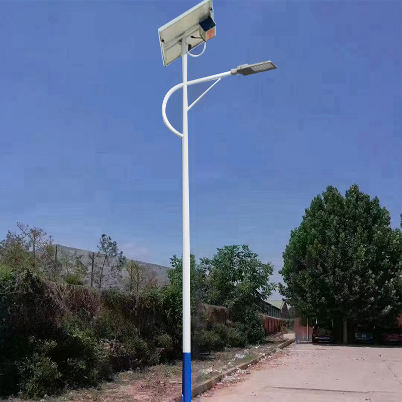 Solar LED street lamps of 6 meters, 7 meters, 8 meters and 9 meters for road lighting in residential areas and new rural areas. Solar lamp manufacturers details Picture