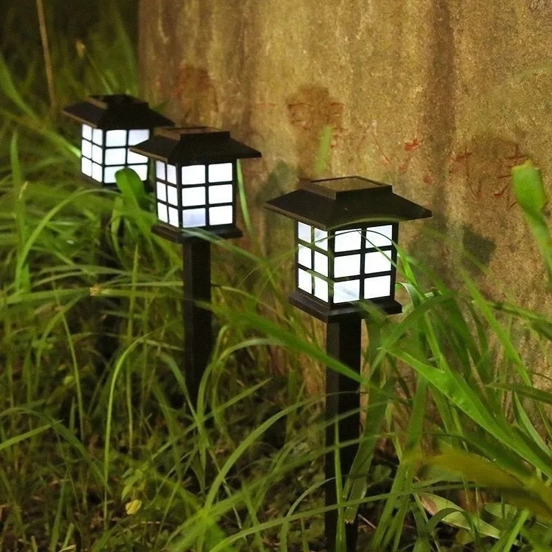 Wholesale hot-selling direct sales manufacturer of lawn lights, courtyard decorative ground insert lights, landscape outdoor villa street lights and night lights details Picture