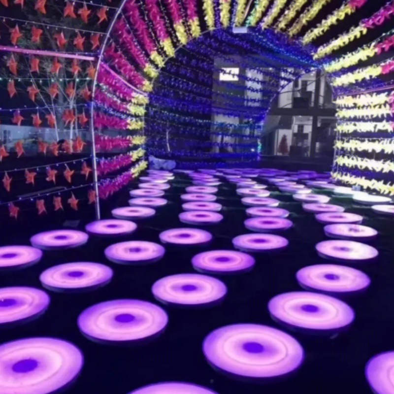 Outdoor floor tile light dynamic square room, innovative parkour, LED floor tile light interactive game, gravity sensing Application Scenario