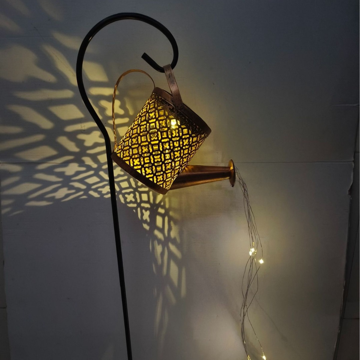 Solar-powered outdoor garden lamps, bamboo weaving wind lamps, rattan small lanterns, courtyard garden Chinese-style retro hanging lamps, lawn lamps Specification drawing