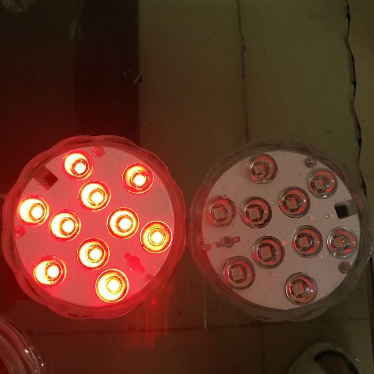Remote control diving light, 21-key underwater light, fish tank light, waterproof knob light, vase light, swimming pool light, seven-color garden light Specification drawing
