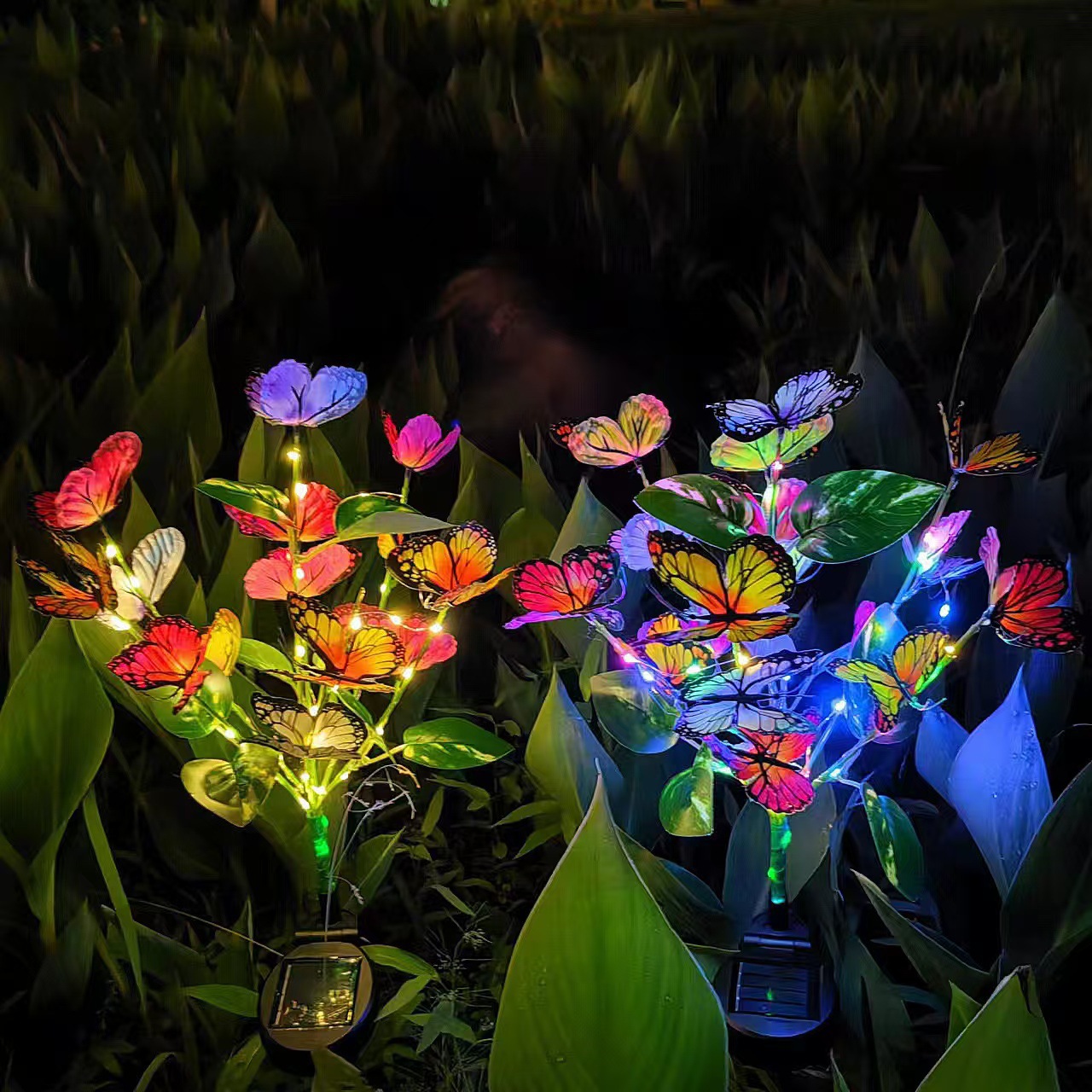 New solar butterfly flower ground socket lamp, simulated butterfly solar lamp, outdoor courtyard garden decorative atmosphere lamp Specification drawing