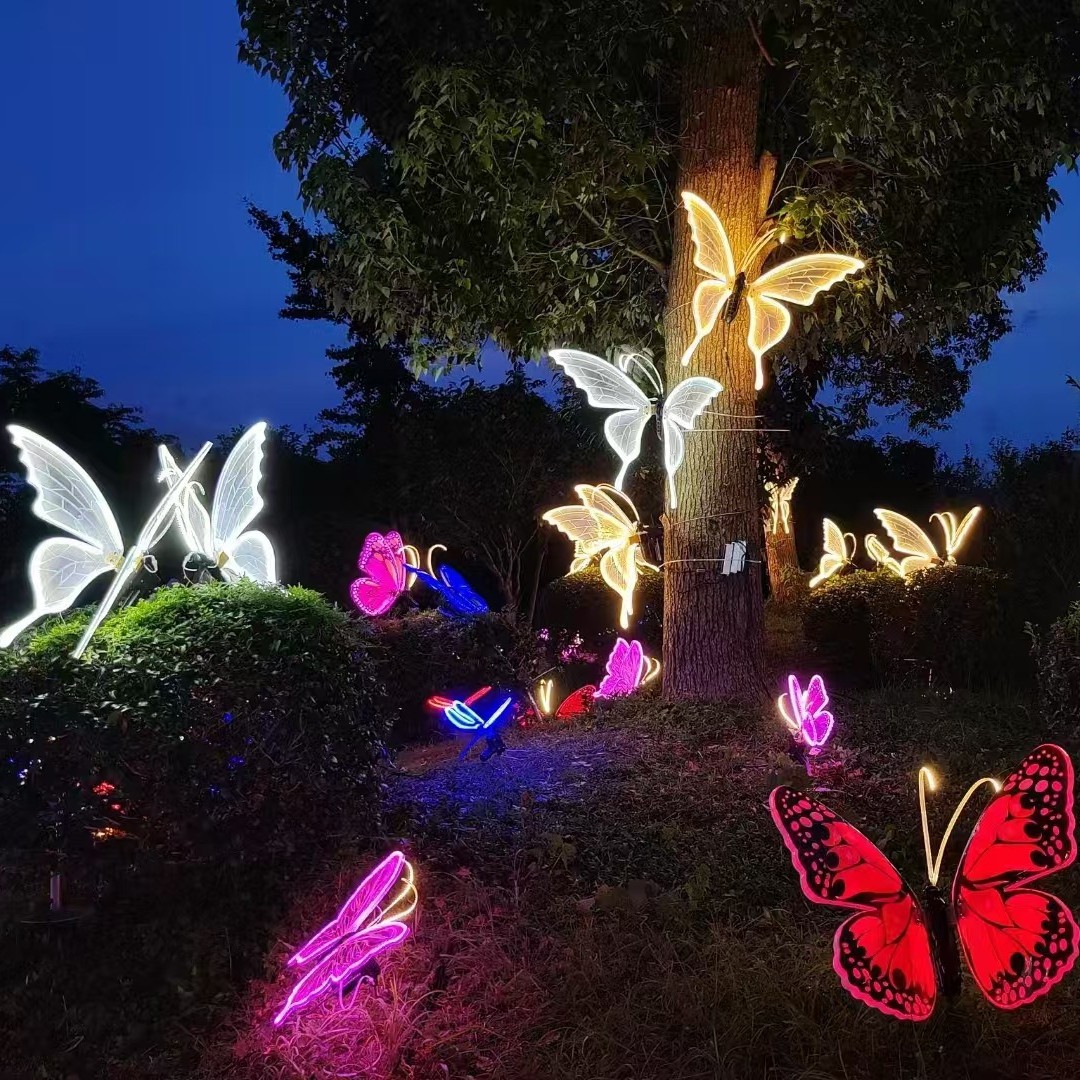 Luminous dynamic butterfly lights, outdoor simulated insect landscape lights, courtyard and campsite lighting dynamic butterfly lights, hanging tree lights Application Scenario