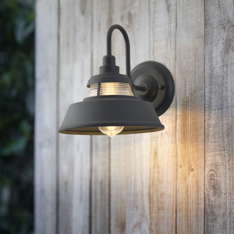 American-style outdoor door waterproof wall lamps, retro balcony outdoor wall, corridor, villa sunroom lighting fixtures Application Scenario