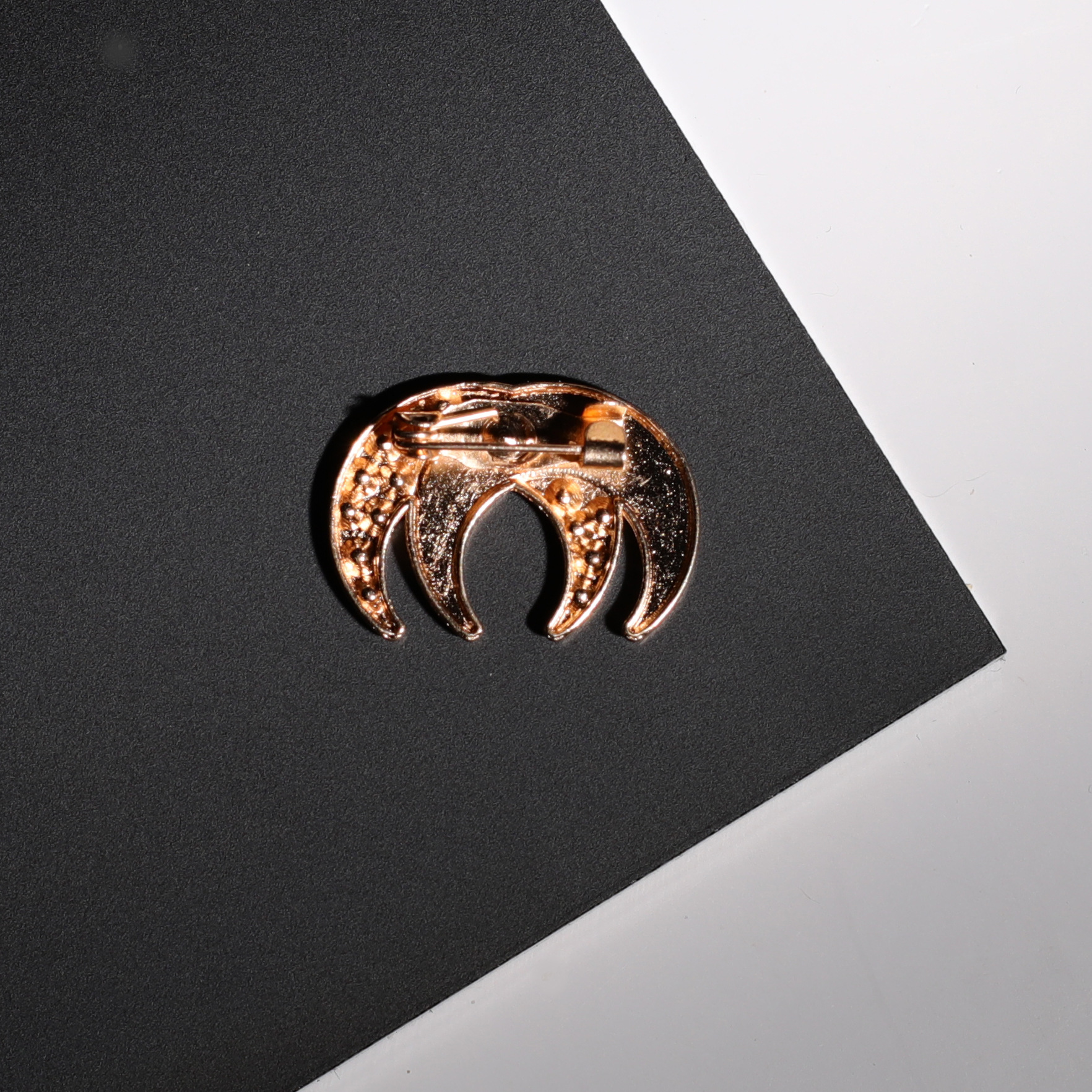 流苏/玉石配件/仿玉小提溜/沙金材料/羊眼钉白底实物图