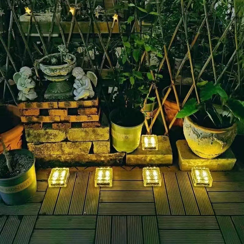 Solar square ice block lamp, courtyard decoration lawn lamp, outdoor garden buried lamp, outdoor landscape lamp, waterproof Application Scenario