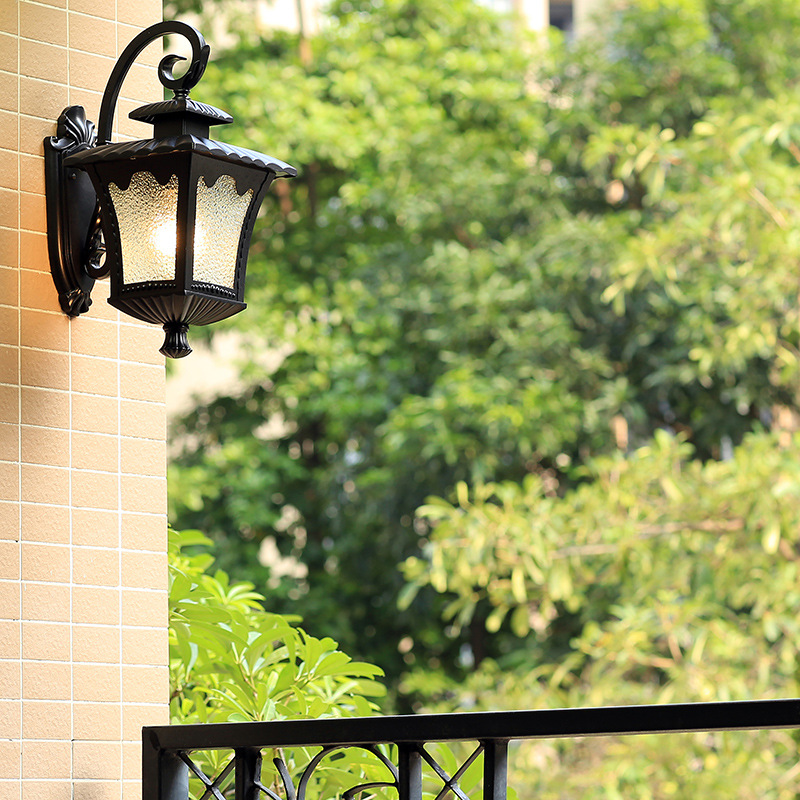 European-style waterproof outdoor and indoor wall lamps, villa creative retro bedroom lamps, balcony corridor LED lights Specification drawing