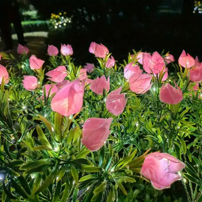 Solar-powered gardenia flower simulation lanterns, LED courtyard garden decoration, lawn lantern grass, outdoor waterproof atmosphere lights Application Scenario