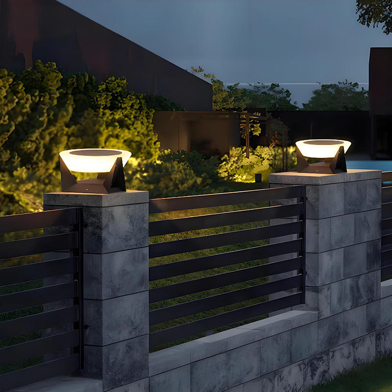 Solar garden lights, outdoor column head lights, villa gate column lights, lawn lights, outdoor lights, waterproof courtyard wall lights Specification drawing