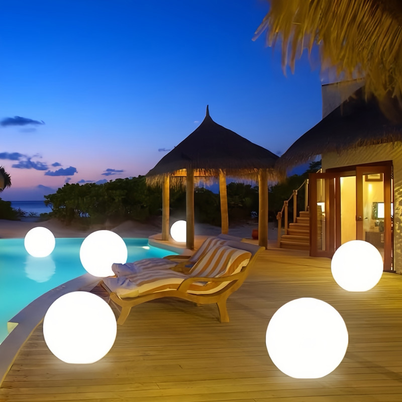 White moon lamp, outdoor solar garden lamp, moon lamp, landscape lamp, villa garden lamp, lawn lamp, floor lamp Application Scenario