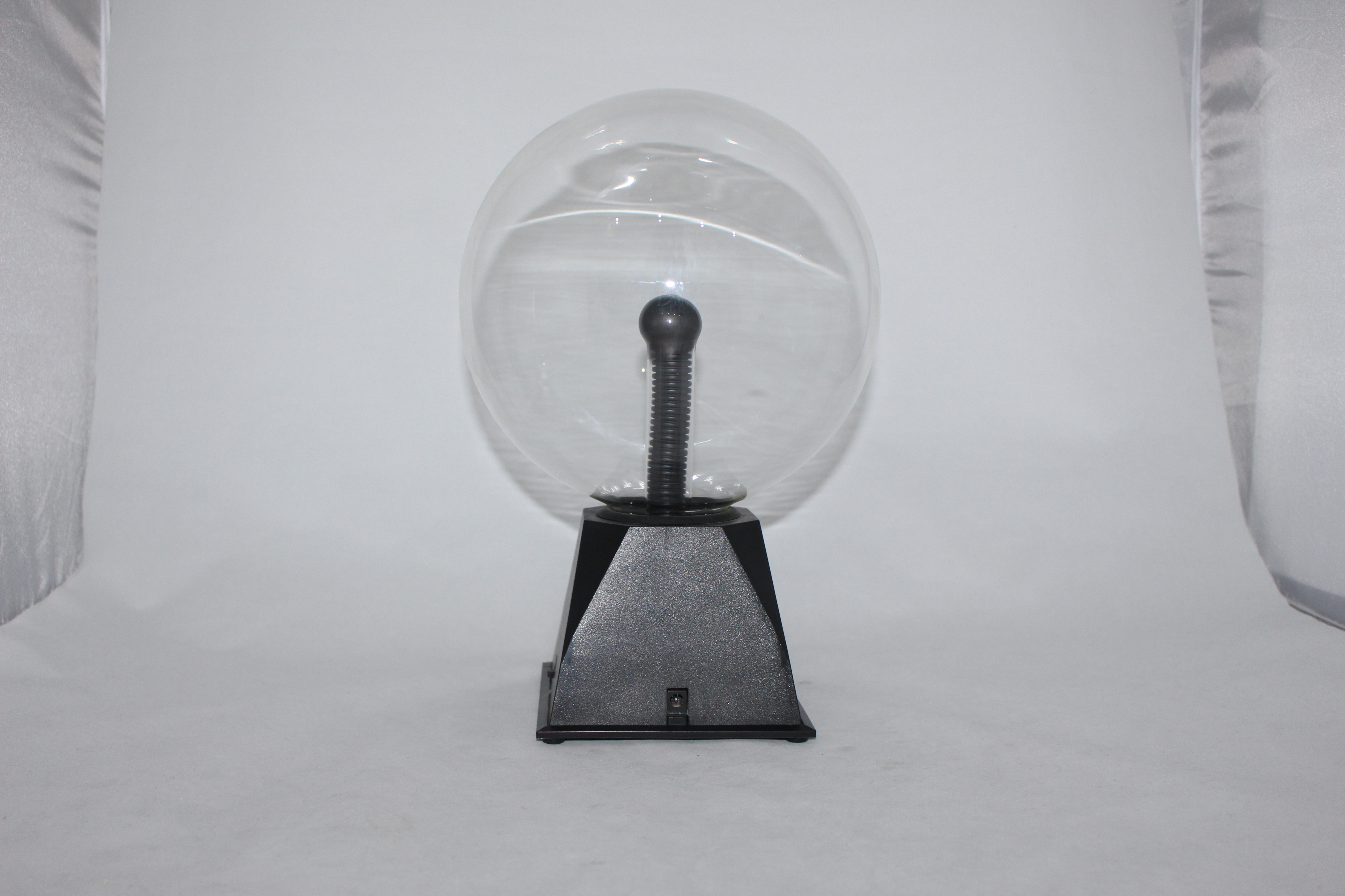 Factory direct sales of 3-inch, 4-inch and 5-inch plasma lightning balls, usb magic lamps, electrostatic night lights, magic electrostatic ion balls, home party room atmosphere rendering Specification drawing