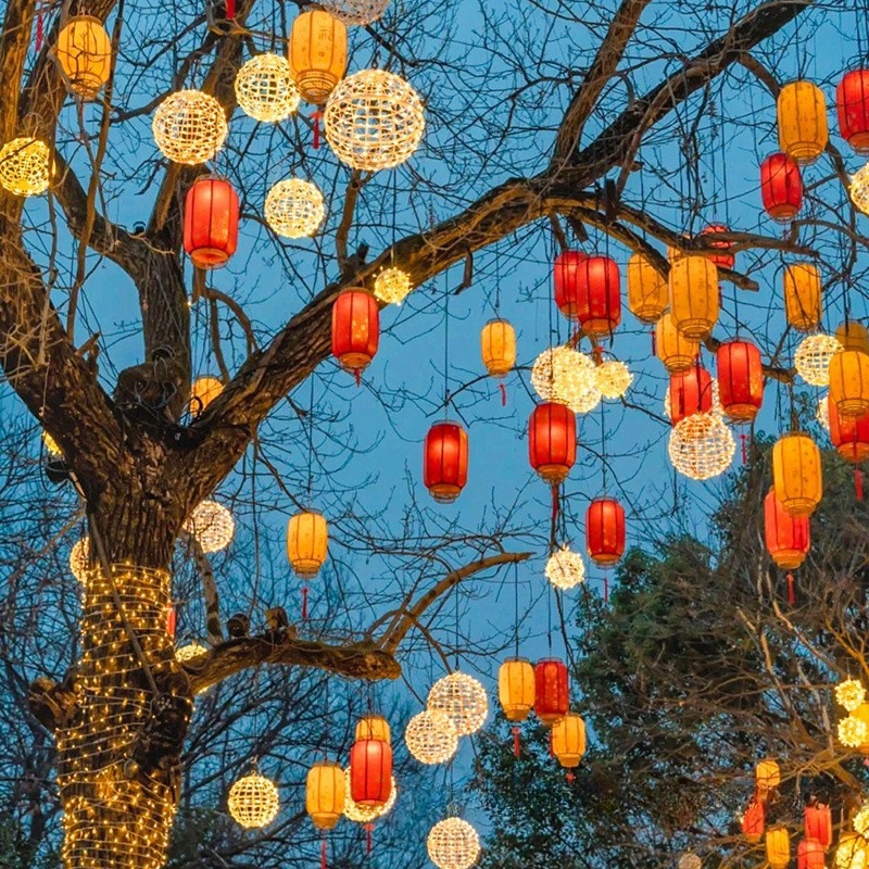 Rattan bulb lamps, hanging trees, outdoor waterproof commercial street lighting, spherical decorative landscape lights, starry sky festival lanterns Application Scenario