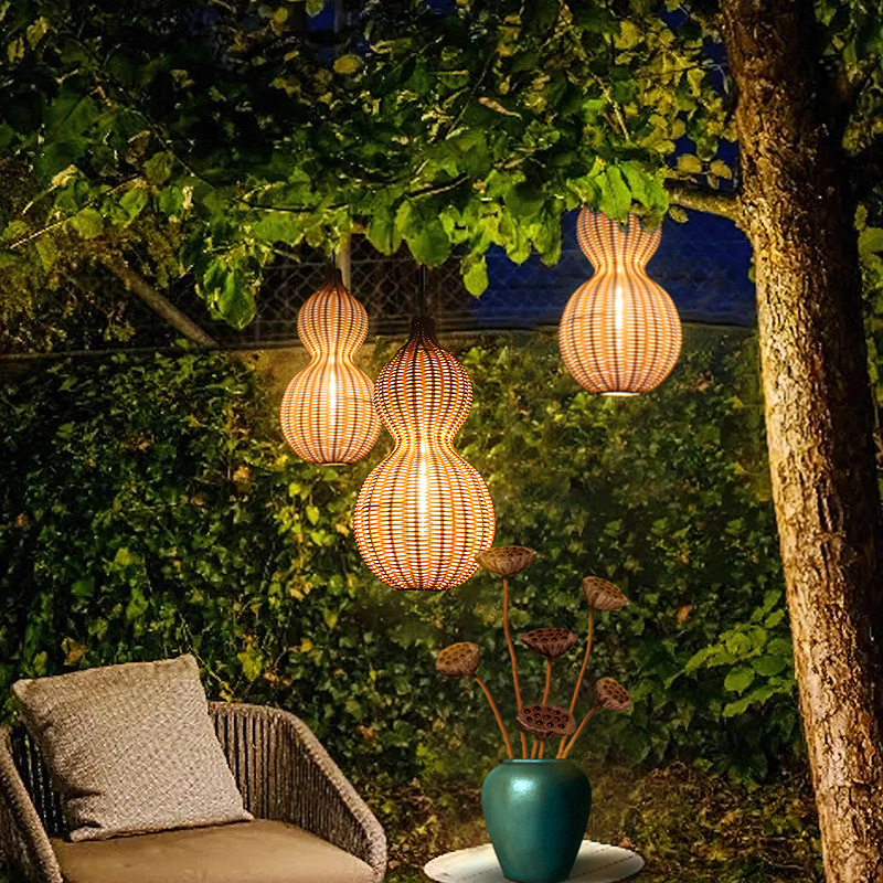 Chinese-style courtyard lamps, villa yard garden waterproof outdoor chandeliers, terrace eaves decorative gourds, landscape hanging tree lamps details Picture