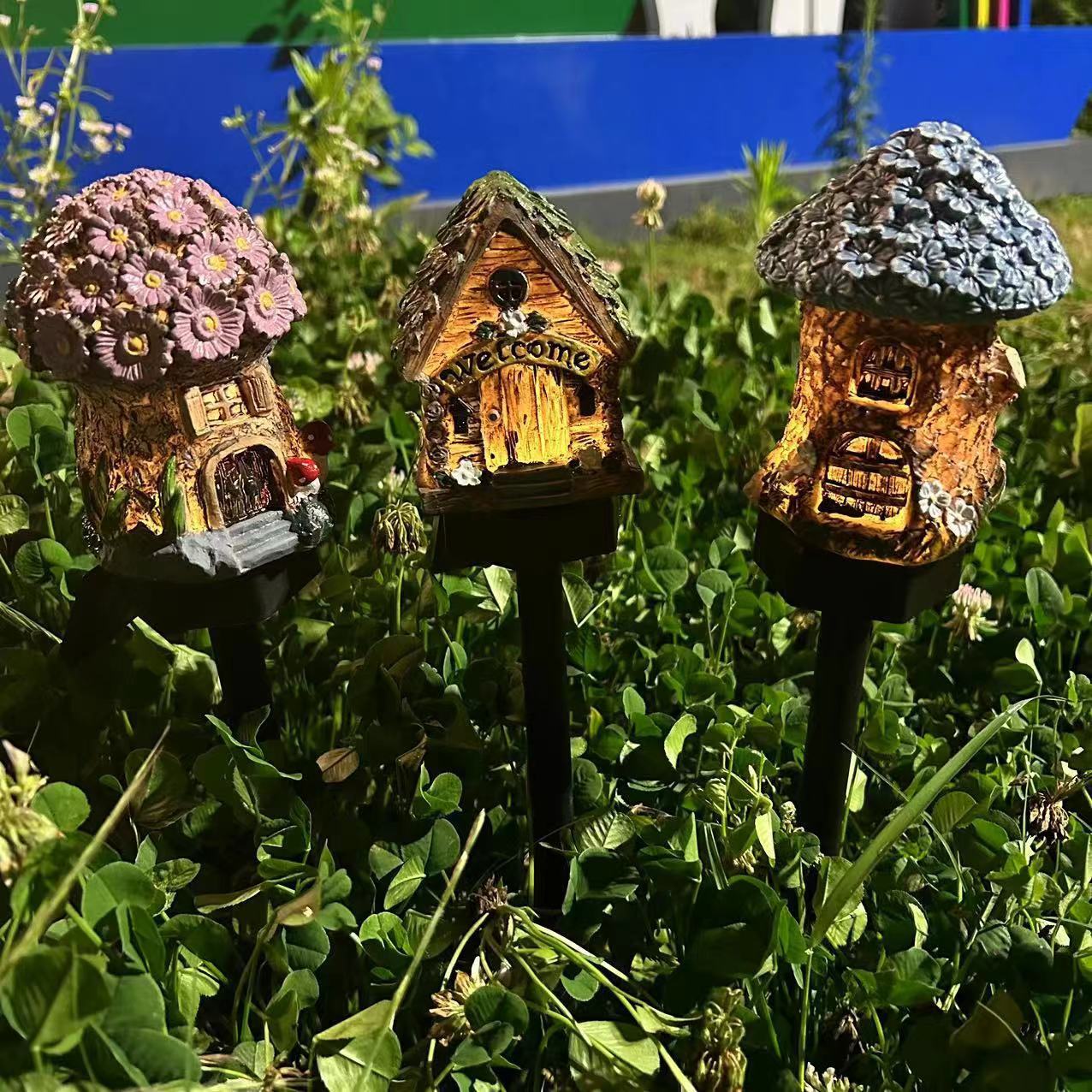 The manufacturer supplies solar resin lamps, cartoon house lamps, landscape lamps, garden lamps and lawn lamps full figure