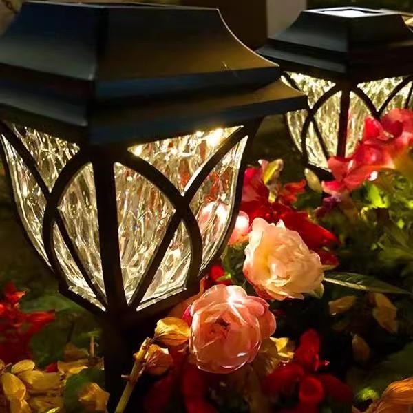 Solar outdoor lights, household courtyard lawn lights, ground plug-in lighting lamps, garden decoration waterproof decorative atmosphere lights Specification drawing