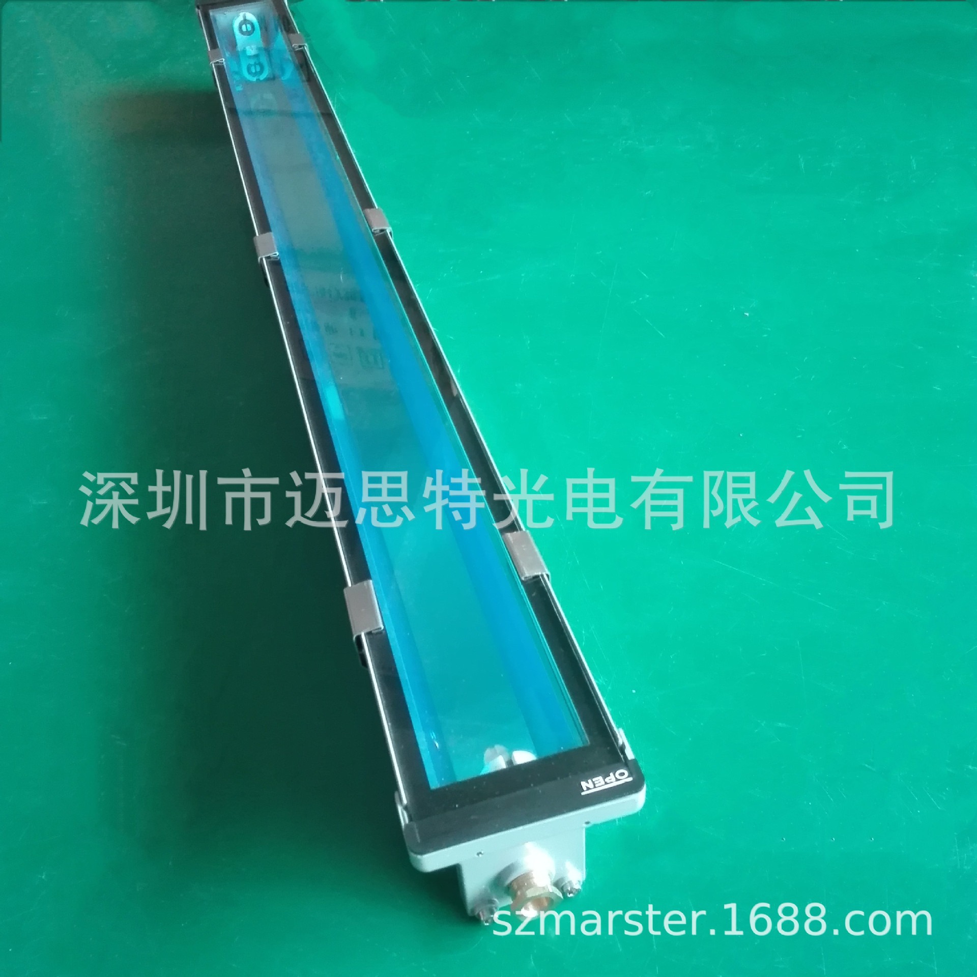 Factory direct sales of aluminum alloy three-proof lamps, IP66 waterproof subway tunnel lamps, thickened aluminum material + tempered glass lamps details Picture