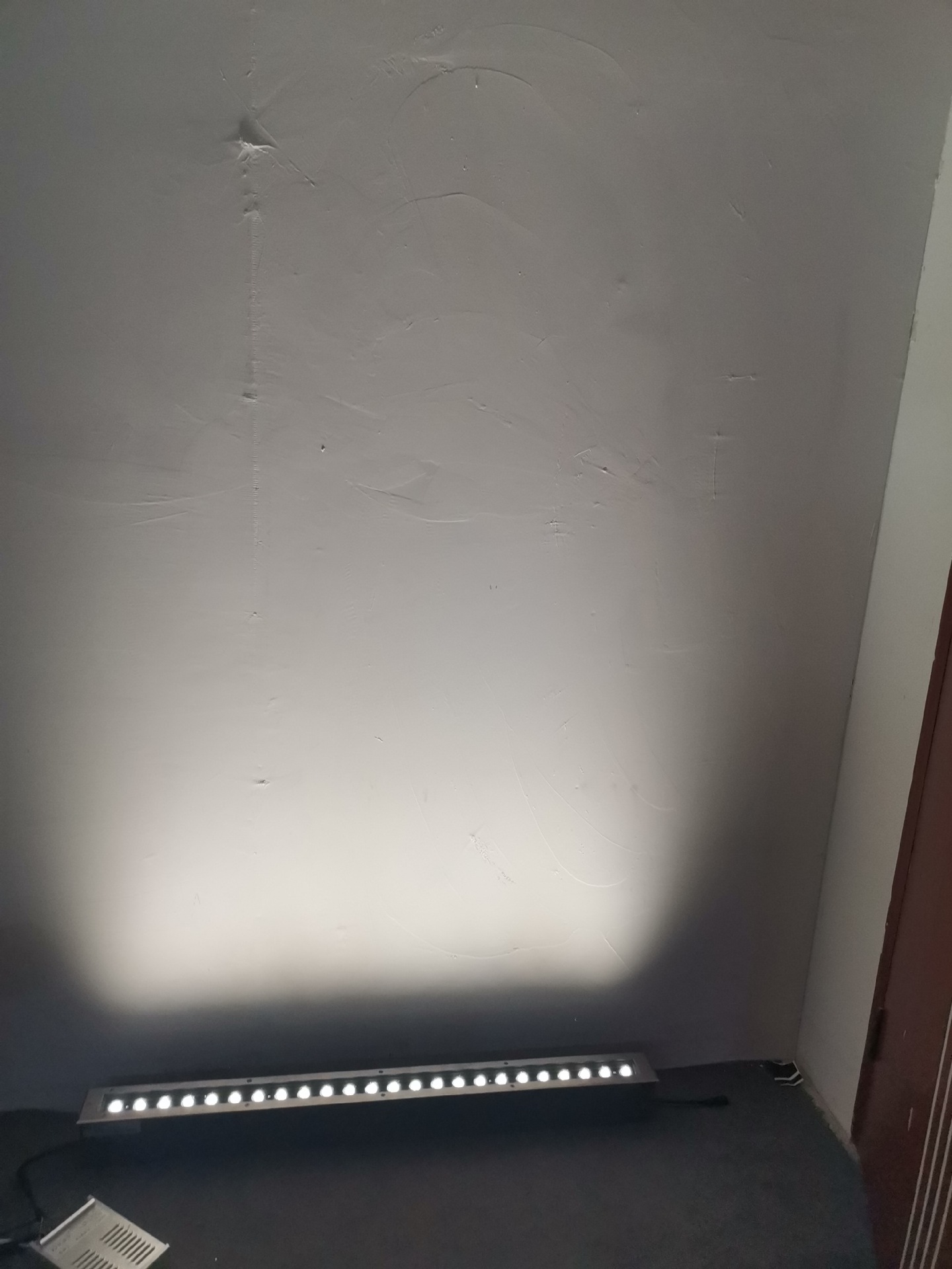 Wholesale of outdoor waterproof corridor embedded low-voltage long strip rgb floor tile lights and aluminum led buried lights Specification drawing