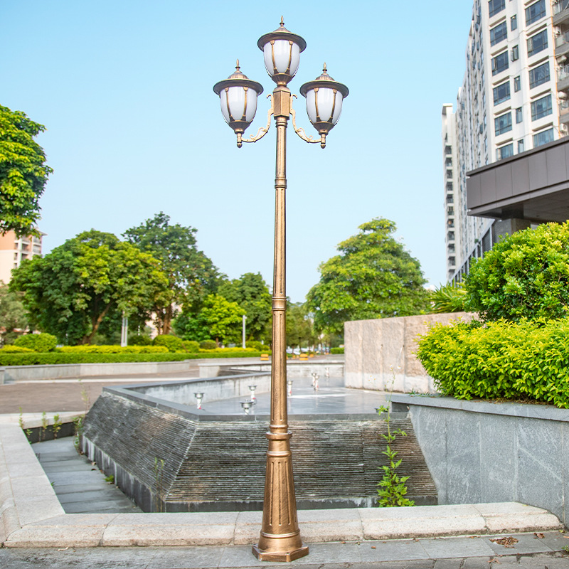 Modern courtyard high-pole lamps, European-style floor lamps, lawn outdoor garden lamps, villa community public road lamps, waterproof landscape lamps Specification drawing