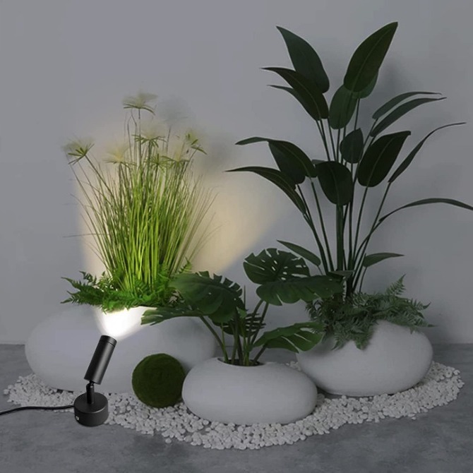 3w tree light, indoor wall light, US standard plug, 1.8-meter with foot-operated switch wire, garden light, three-color small spotlight Application Scenario