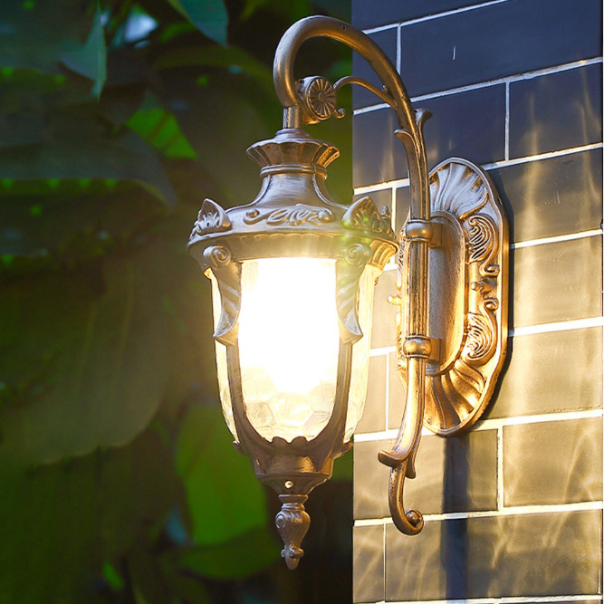 Outdoor wall lamps, waterproof garden lamps, European-style outdoor villa aluminum alloy balcony corridor, American retro wall lamps Application Scenario