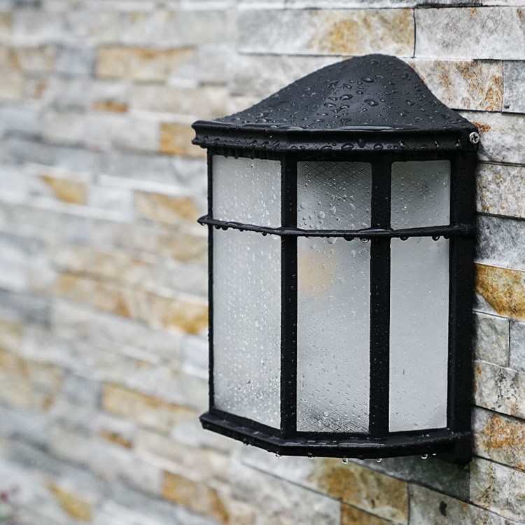 Outdoor villa garden courtyard decoration, waterproof wall lamps, passageways, balconies, corridors, exterior walls, rooms, aluminum material lamps Application Scenario