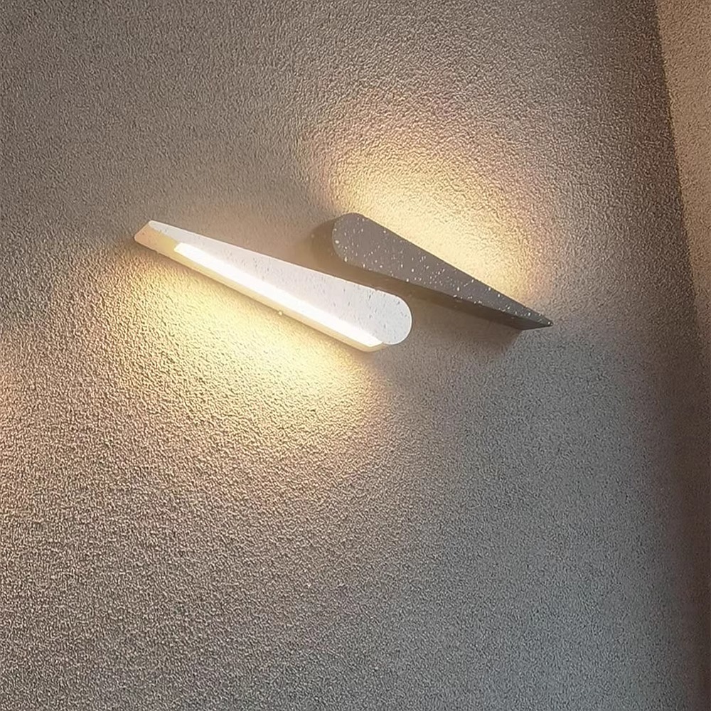 Outdoor wall lamps, bedroom bedside lamps, led simple and creative corridor, indoor and outdoor Nordic waterproof corridor and staircase wall lamps Application Scenario