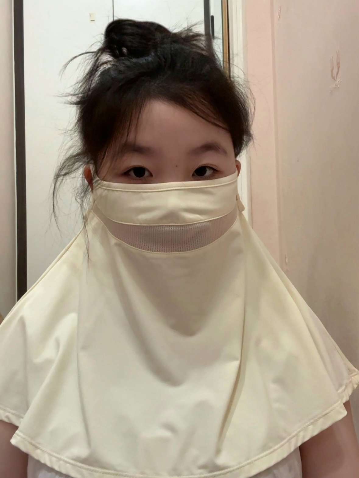 A new, eye-catching all-in-one face mask for women's UV protection and sun protection, neck protection and breathability Specification image