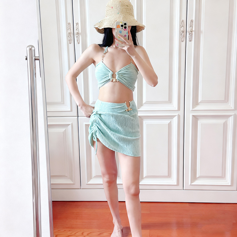 A New High-End And Sensual Bikini Three-Piece Set, A Slimming Backless Swimsuit For Women, Summer Seaside Vacation, Hot Spring Application Scenario