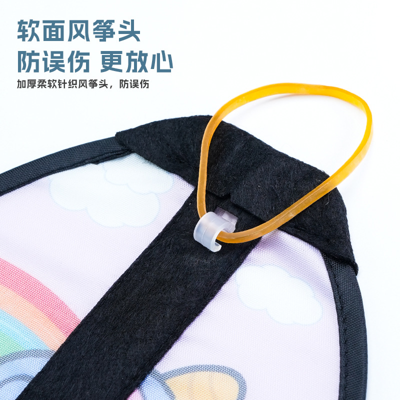 Best-selling children's kite ejection toys, holding kites, finger rubber bands, ejection kites, outdoor stall wholesale Application Scenario
