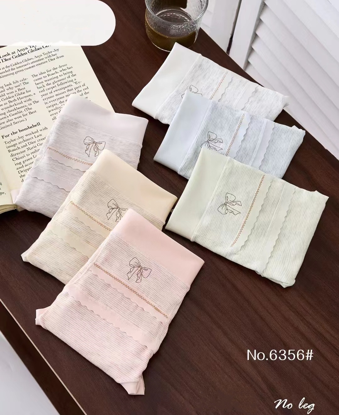 Women's mid-high waist underwear, skin-friendly cotton crotch, colored cotton, comfortable, soft, seamless nude feel, triangle pants, women's shorts details Picture