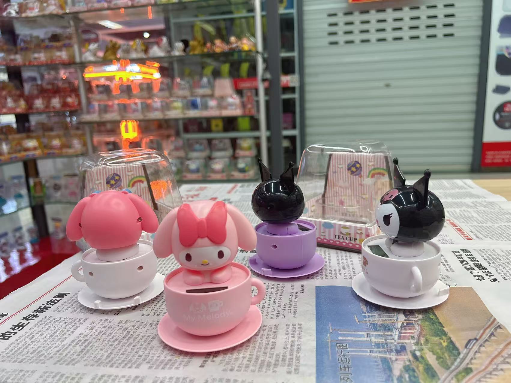 Kulomi cartoon dolls, solar car ornaments, cat shaking head car accessories, cute kid gifts, new style