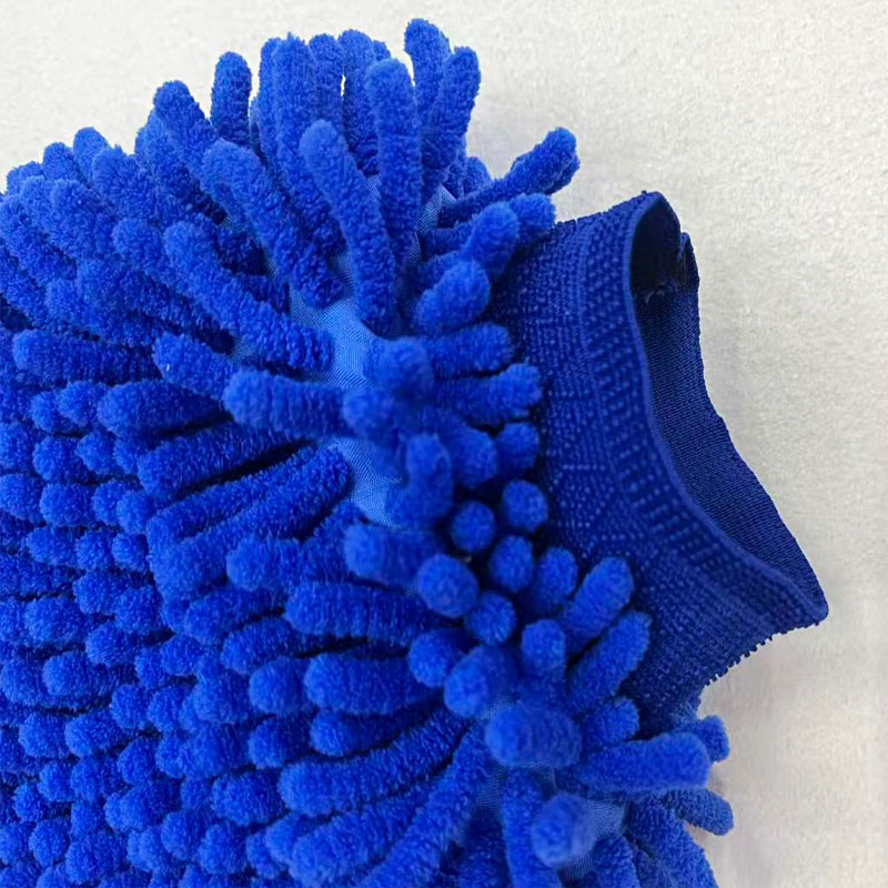 Car cleaning and beauty tools: Ultra-fine fiber Chenille large car wash gloves, caterpillar strong water-absorbing gloves. Easily scrub cars and furniture. Soft and does not damage the paint surface. Suitable for both dry and wet cleaning and dust removal Application Scenario