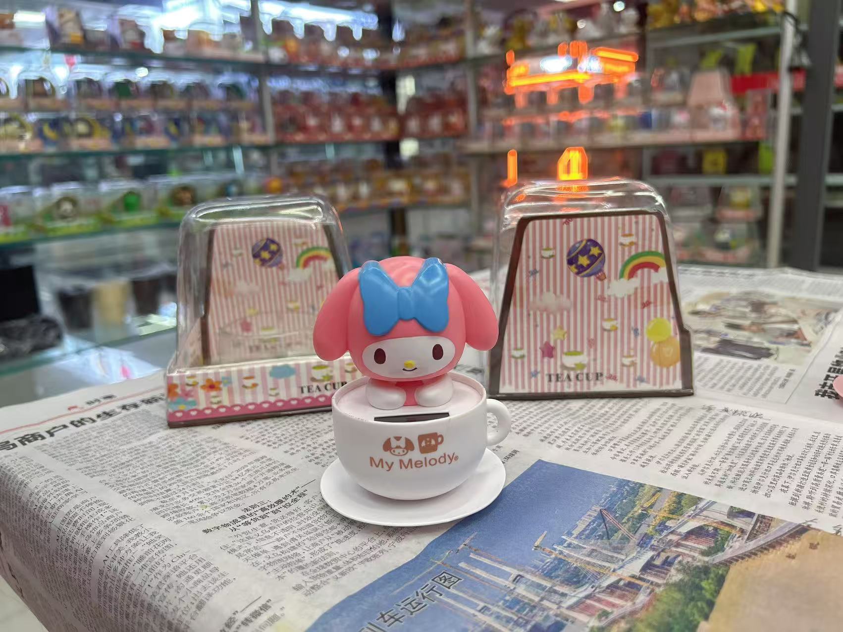 Kulomi cartoon dolls, solar car ornaments, cat shaking head car accessories, cute kid gifts, new style details Picture