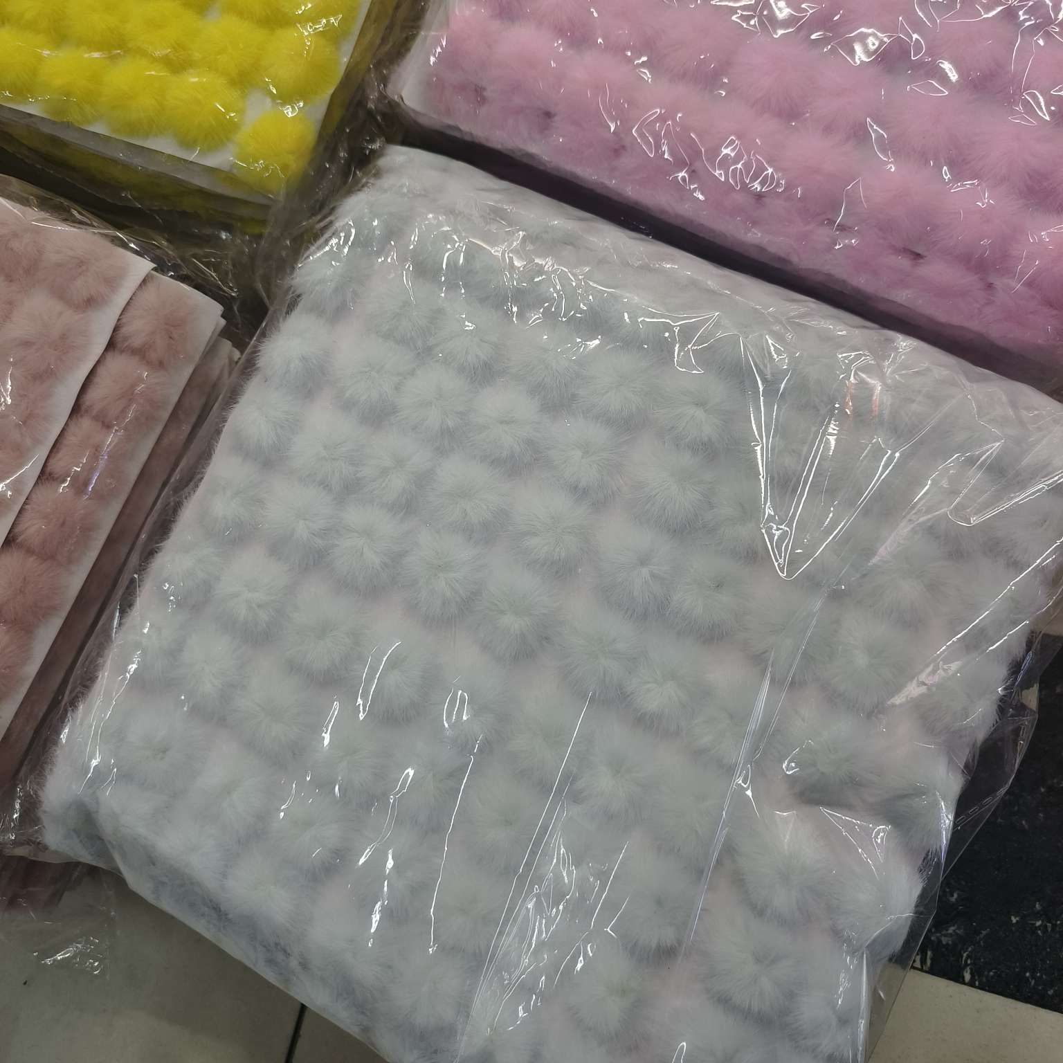 仿毛水貂盘扣 3公分细节图