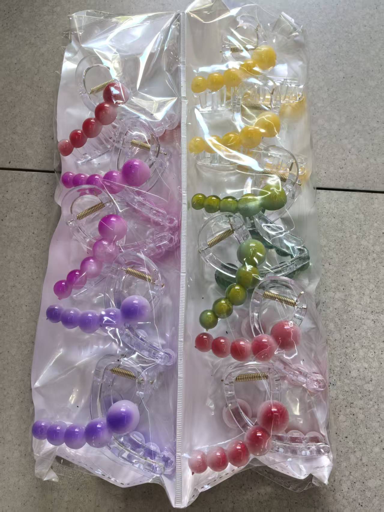 8 cm high, eight-grab clamp with pearls detail image 3