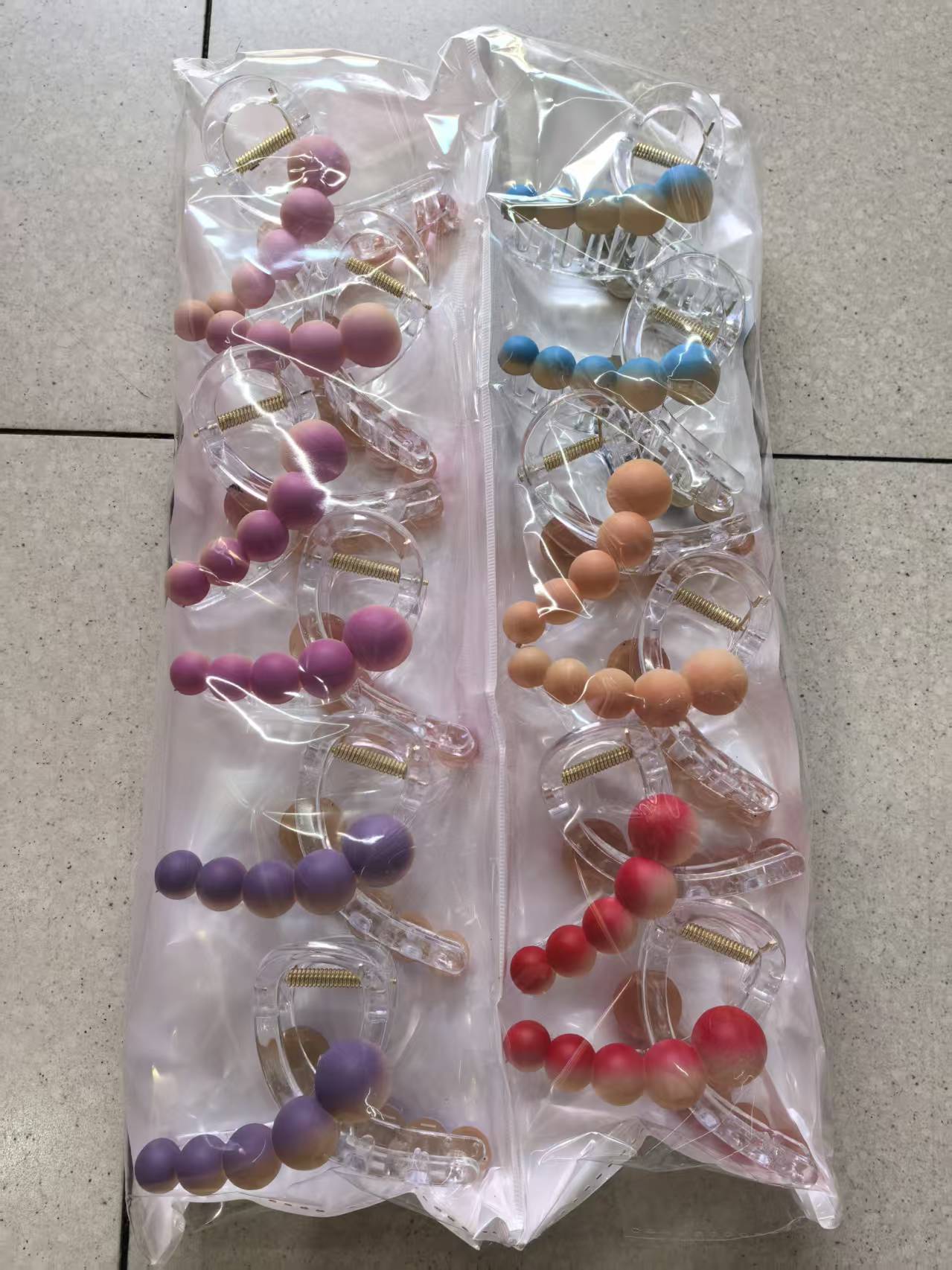 8 cm high, eight-grab clamp with pearls