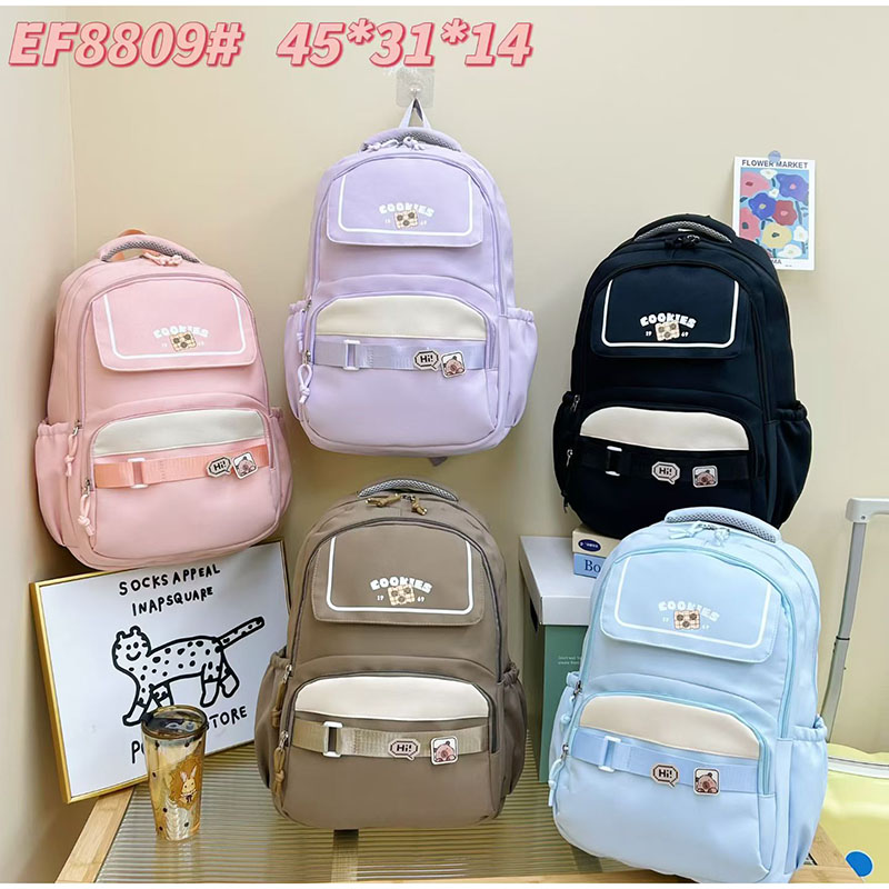 双肩背包实物图