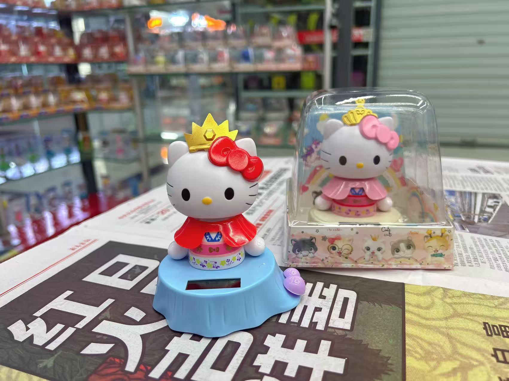 太阳能摇头凯蒂猫汽车饰品摆件创意卡通可爱KT点头猫手办玩具礼品详情1