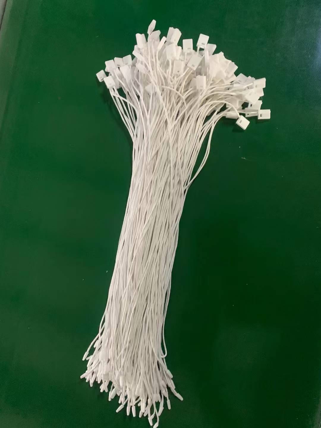 吊粒、吊牌实物图