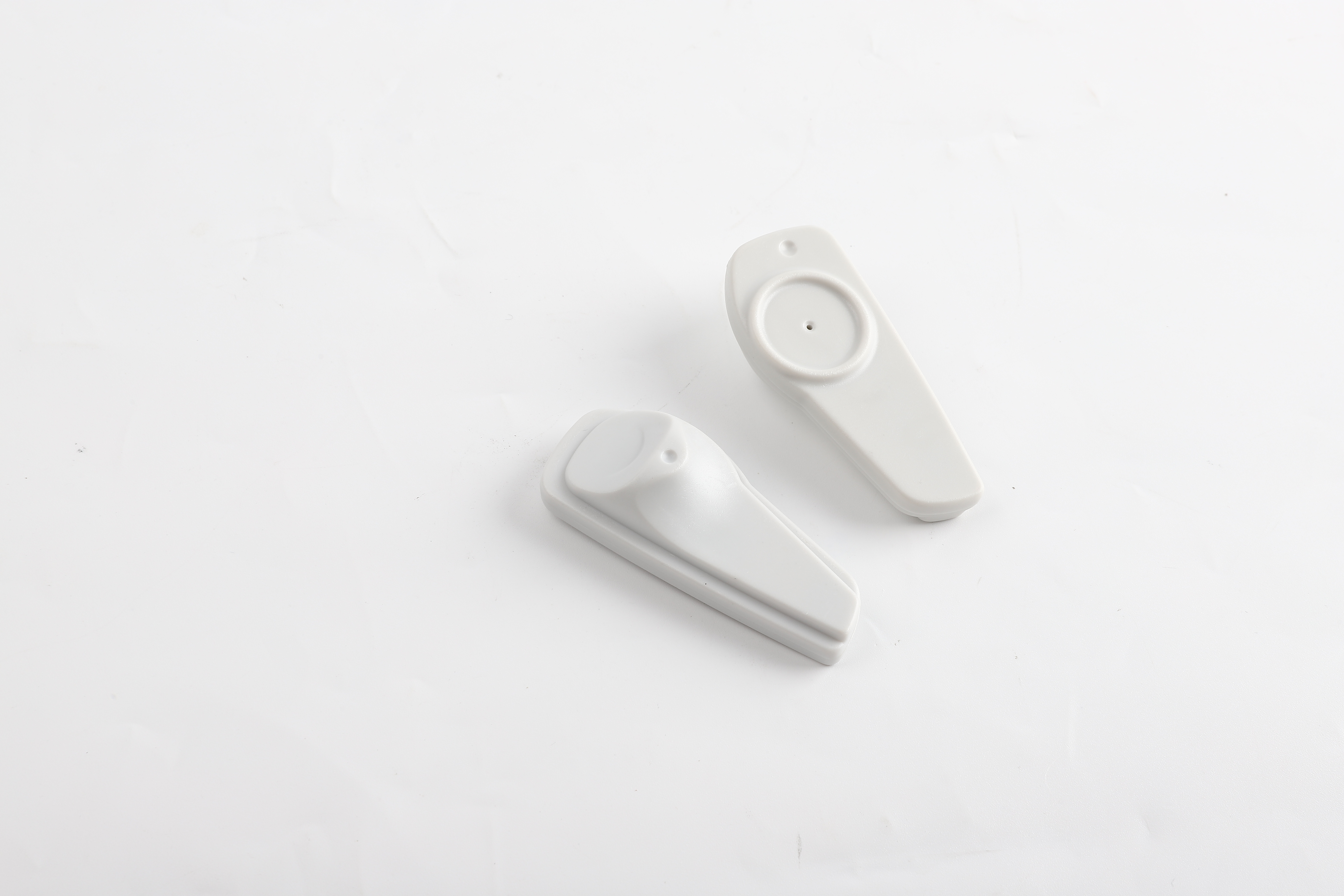 Shoe-shaped anti-theft buckles, supermarket anti-theft buckles, clothing anti-theft magnetic buckles, shopping mall anti-theft radio frequency sound magnetic anti-theft buckles, anti-theft buckle unlocks, anti-theft labels, anti-theft buckles, safes Specification image