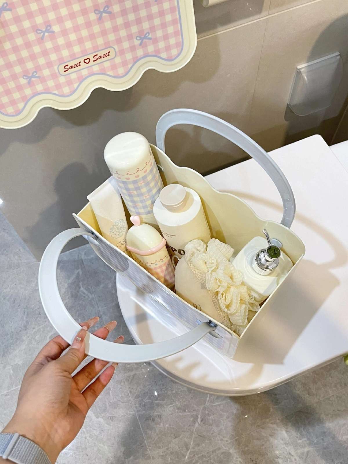 S137-1065 Dormitory Essentials: High Appearance level Bath basket, student portable washbasin basket, bathroom storage detail image 4