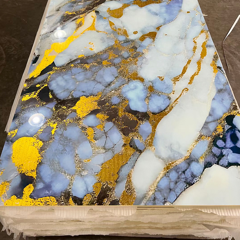 uv墙板打印画鎏金板木饰面碳晶板库里南烫金透光板波浪板背景墙产品图