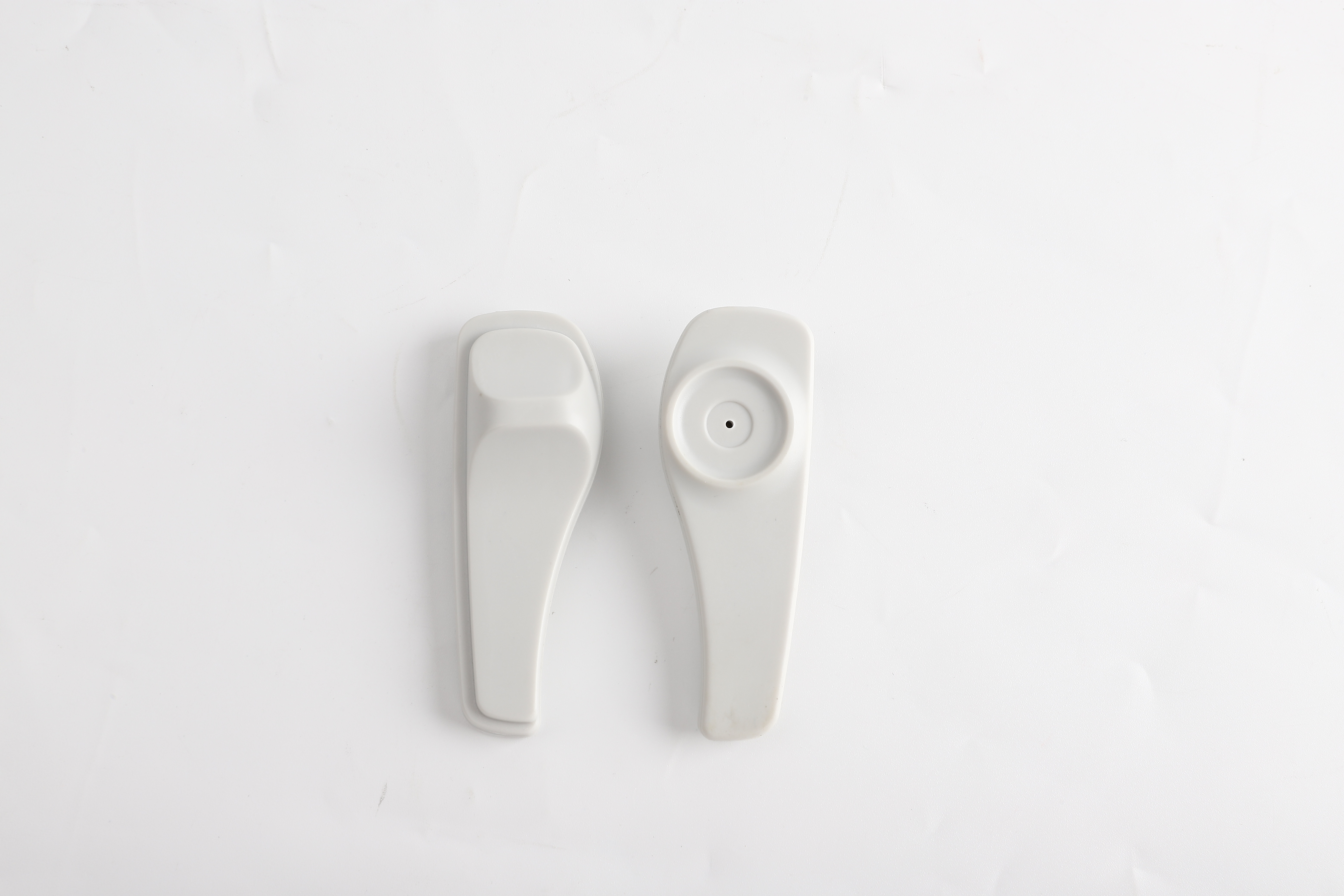 Shoe-shaped anti-theft buckles, supermarket anti-theft buckles, clothing anti-theft magnetic buckles, shopping mall anti-theft radio frequency sound magnetic anti-theft buckles Specification image