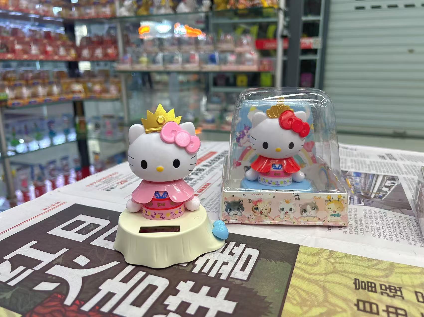 太阳能摇头凯蒂猫汽车饰品摆件创意卡通可爱KT点头猫手办玩具礼品详情2