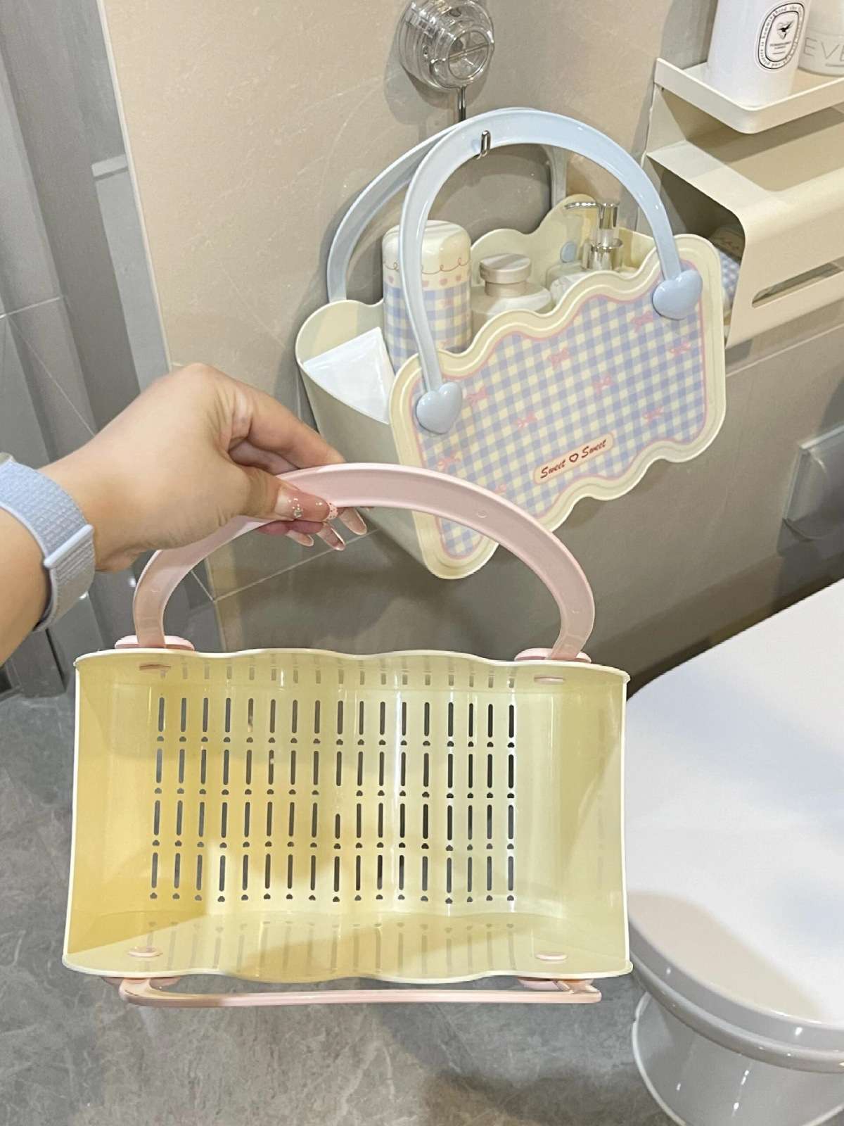 S137-1065 Dormitory Essentials: High Appearance level Bath basket, student portable washbasin basket, bathroom storage detail image 7