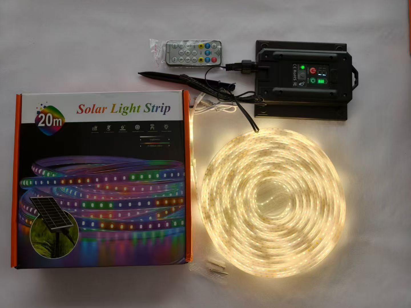 Solar-powered running lights, flowing water color light strips, outdoor waterproof neon lights, outdoor seven-color color-changing signs, led light strips Specification drawing